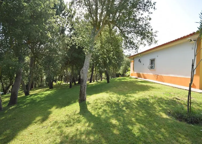 Luxurious In Caldas Da Rainha With Swimming Pool Villa Salir de Matos