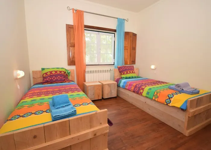 Villa Luxurious In Caldas Da Rainha With Swimming Pool Salir de Matos