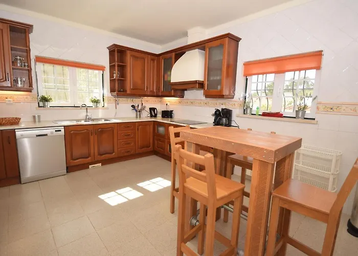 Luxurious In Caldas Da Rainha With Swimming Pool